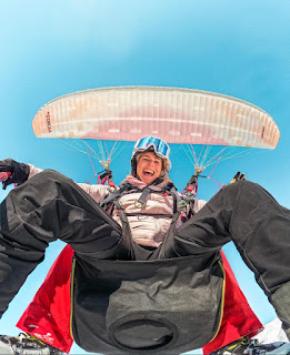 vol en bapteme de l'air blogueuse isabelle fabre décollage le diable au dessus des piste de ski des deux alpes