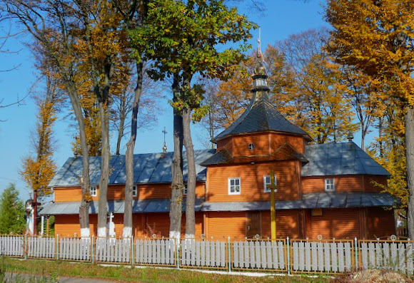 Задеревач, Україна. Церква Іоанна Хрестителя