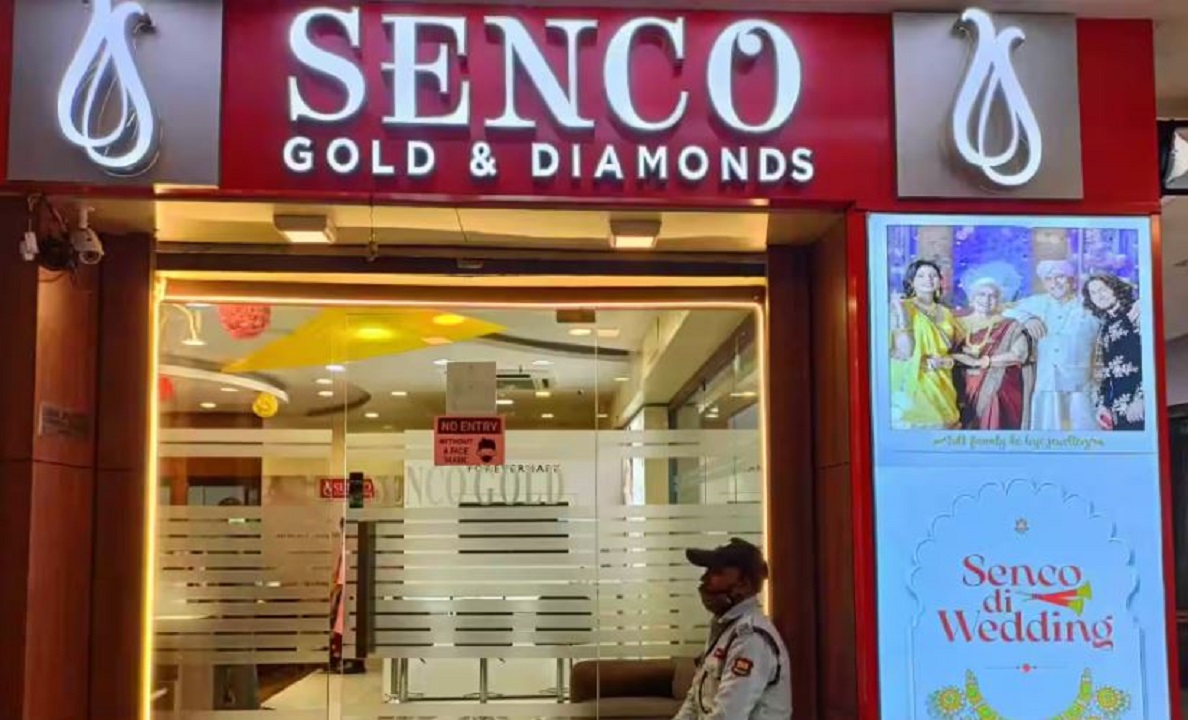 Senco Gold and Diamonds ropes in actress Isha Saha