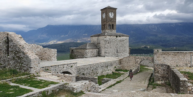 Photo 14/43 - La citadelle de Gjirokastra....