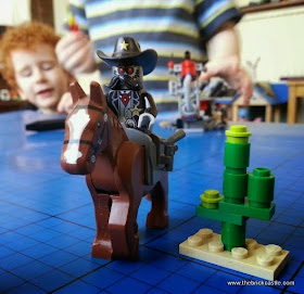 Sheriff Not-A-Robot on horse minifigure LEGO Getaway Glider