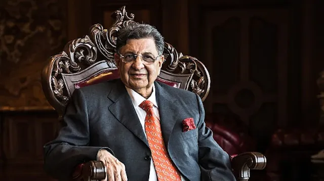 riches person in india