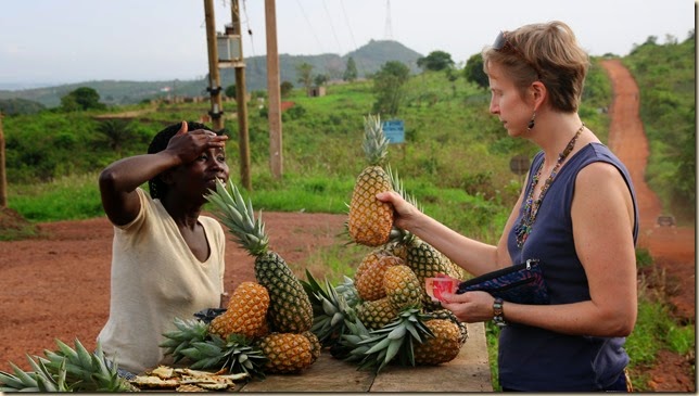 Suz buys pineapples