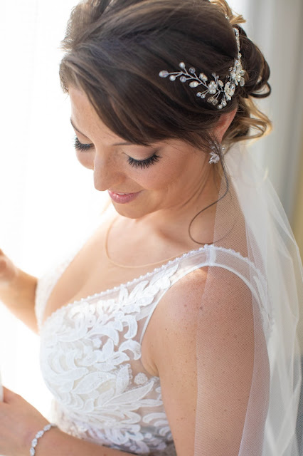 Professional close up shots of bride and her accessories.