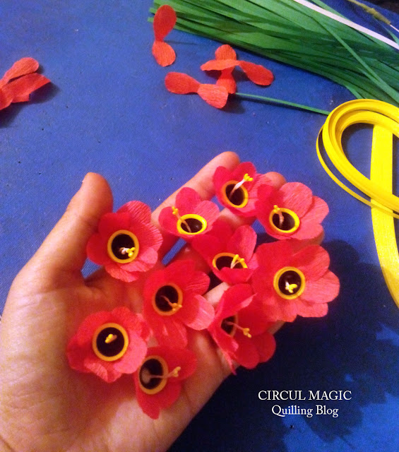 Coronita cu lalele de hartie circul magic quilling blog