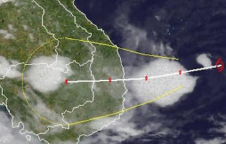 Tropischer Sturm GAEMI Vietnam: Regen kommt lange vor dem Sturm an, Gaemi, Marce, aktuell, Vietnam, Kambodscha, Thailand, Laos, Oktober, 2012, Taifunsaison 2012, Satellitenbild Satellitenbilder, Vorhersage Forecast Prognose, 