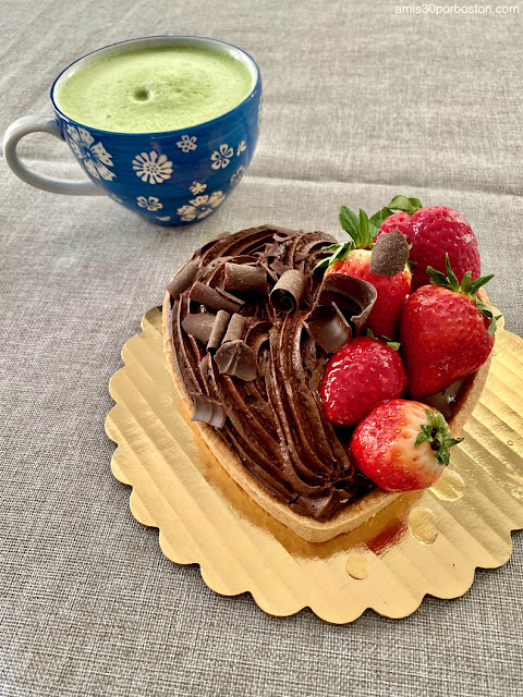 Postre de San Valentín y Capuchino de Matcha