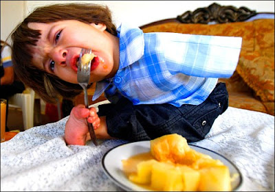 Ali can eat and even play games on the computer using his feet.