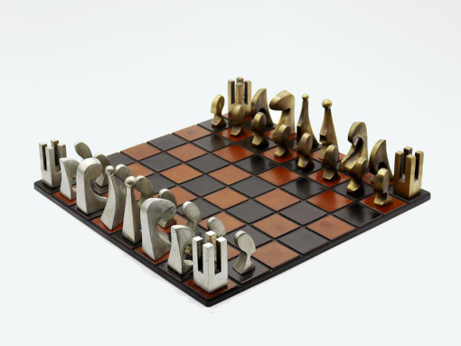 Pierre Cardin, Jeu d’échecs Evolution Studio, 1968, Chess Exposition, Galerie Romain Morandi - Photo © Romain Morandi