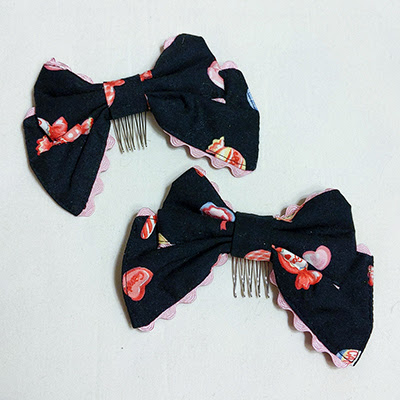 Angelic Pretty Miracle Candy Combs (2010) Black