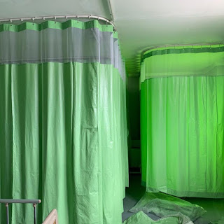 gorden rumah sakit full pvc warna hijau deden decor