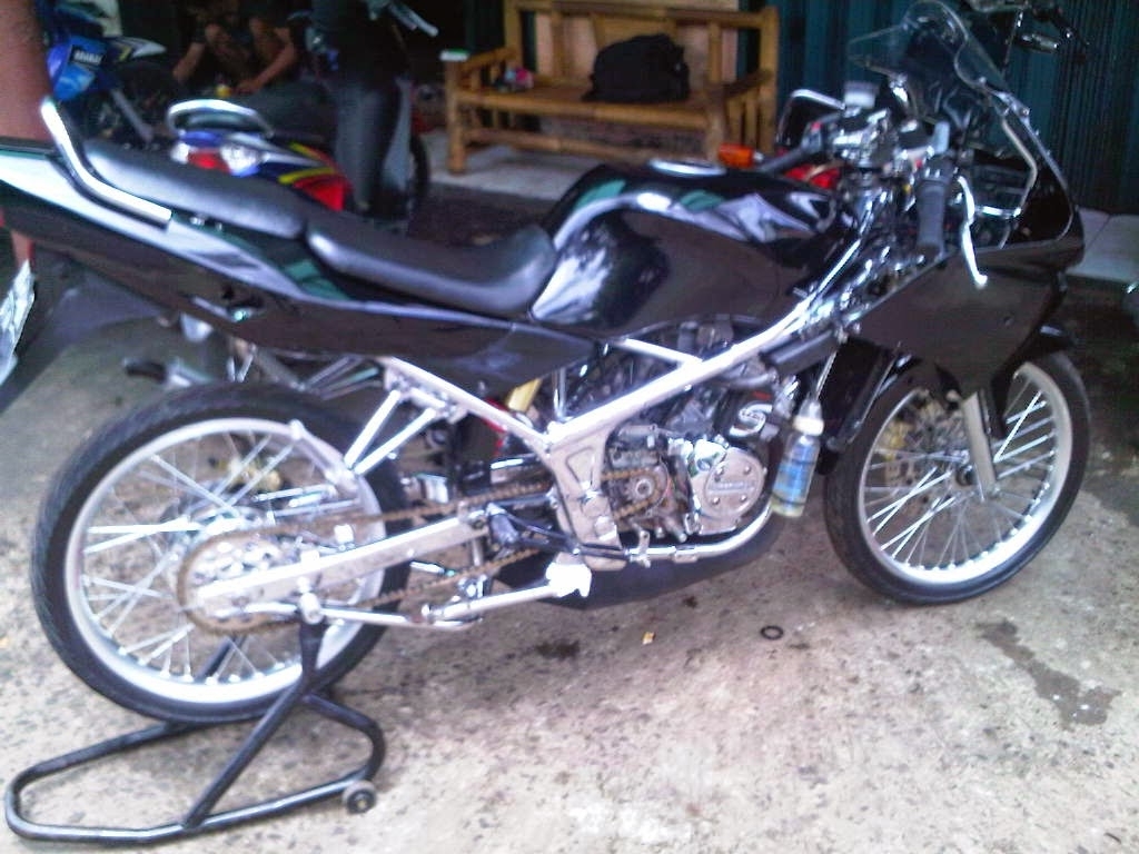 99 Gambar Motor Ninja Rr Jari Jari Terlengkap Obeng Motor