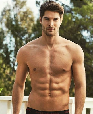 Nick Bateman Canadian actor showing his body