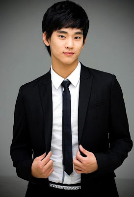 Kim Soo hyun, The Moon That Embraces The Sun