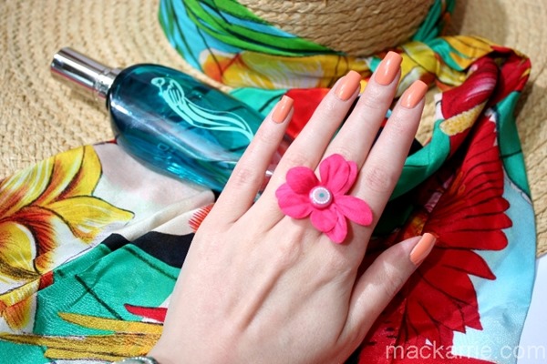 c_BornInParadiseEscada7