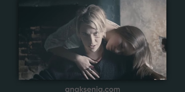 Makna Sebenarnya di Balik Lagu Another Love dari Tom Odell dengan Terjemahan