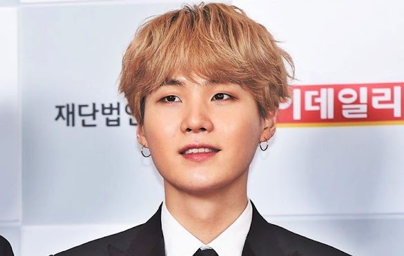 Suga Biodata Bts / Biodata Suga Bts Profile Lengkap 1001 Fakta Foto Dan Tanda Tangan Suga Seleb Squad - Intp twitter account (all bts members share 1 single twitter.