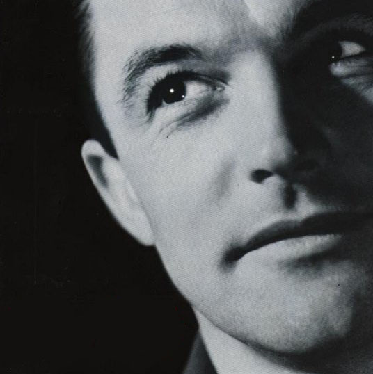 Gene Kelly - Photo Gallery