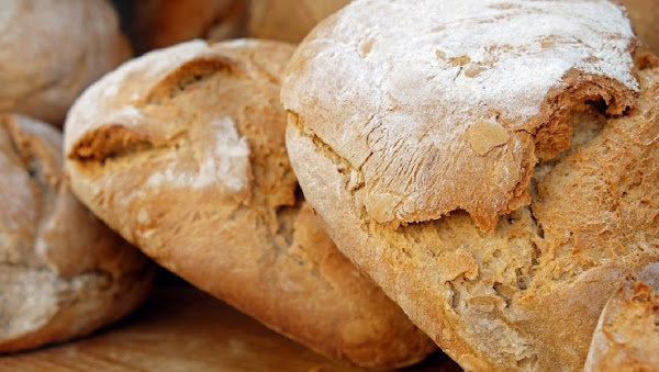 [ALERTE] Leclerc, Super U, Intermarché ... Un rappel massif de pains dans toute la France à cause d'un champignon parasite