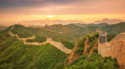 Walk along the Great Wall of China