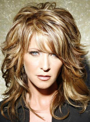 http://shop.wigsbuy.com/product/Super-Charming-Sexy-Long-Layered-Wavy-Wig-100-Human-Hair-About-14-Inches-For-You-10190064.html