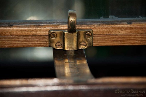 macro_20111128_lock