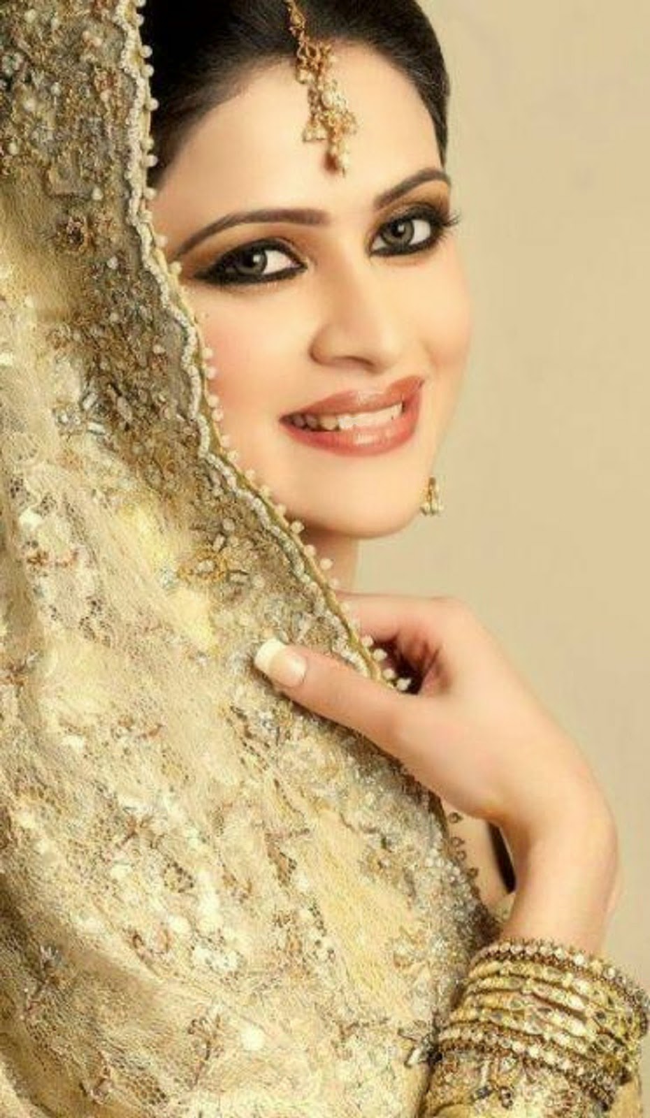 Arij Fatima Beautiful Hd Wallpapers