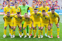 SELECCIÓN DE UCRANIA. Temporada 2020-21. Illia Zabarnyi, Taras Stepanenko, Georgiy Bushchan, Vitaliy Mykolenko, Andriy Yarmolenko. Oleksandr Karavaev, Mykola Shaparenko, Oleksandr Zinchenko, Mykola Matviyenko, Ruslan Malinovskyi, Roman Yaremchuk. SELECCIÓN DE UCRANIA 2 SELECCIÓN DE MACEDONIA DEL NORTE 1. 17/06/2021. Eurocopa 2020, XVI edición: fase de grupos, Grupo C, 2ª jornada. Bucarest, Rumanía, National Arena. GOLES: 1-0: 29’. Yarmolenko. 2-0: 34’, Yaremvhuk. 2-1: 57’, Alioski.