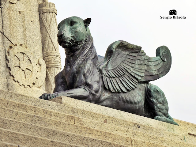 Close-up da Escultura Tigre Alado - Parque da Independência - São Paulo