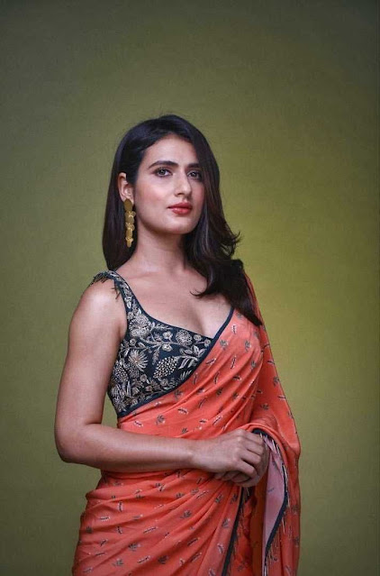 saree navel photos, navel images, whatsapp dp images,