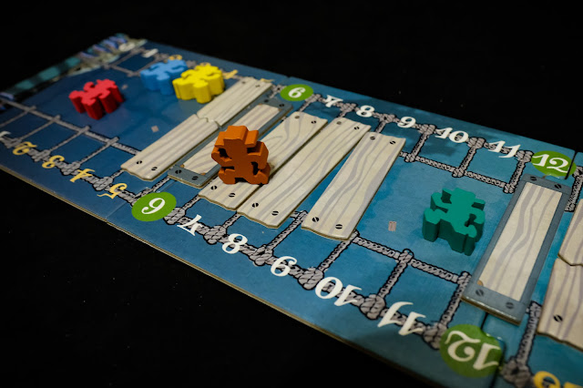 the Deadland board game 死亡國度 癲狂吊橋 桌遊 遊戲結束, 存活下來並離9號位置最近的玩家獲勝