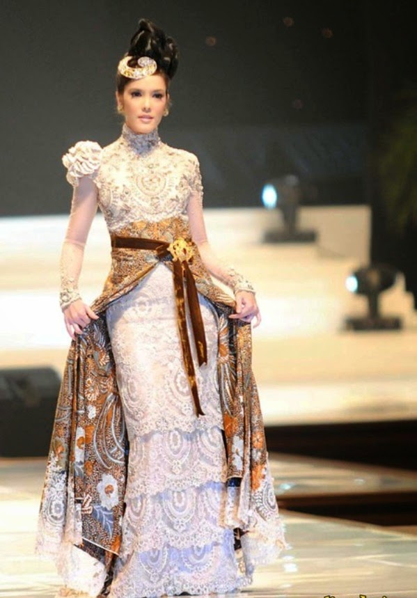 Internasional Dress Kebaya  International Kebaya Batik Modern