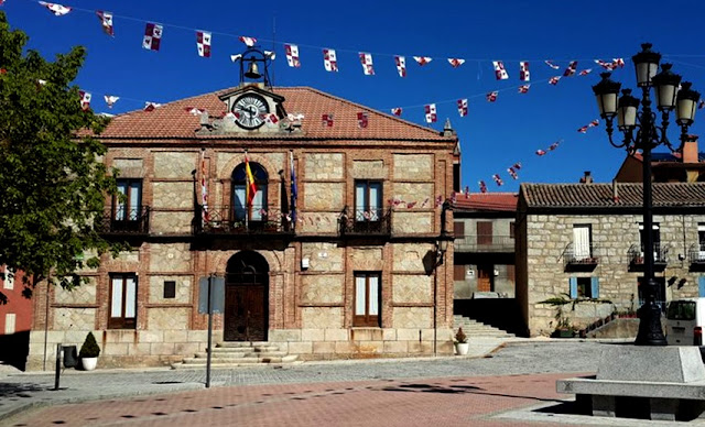 Monumento a la Mariposa - AlfonsoyAmigos