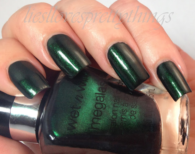 WetnWild Poison Ivy swatch and review