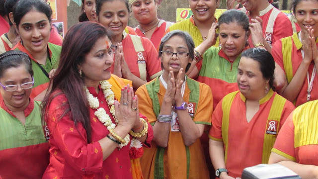 Sunali Rathod a well-known singer celebrated her Valentine’s Day along with specially-abled adults of Om Creations Trust