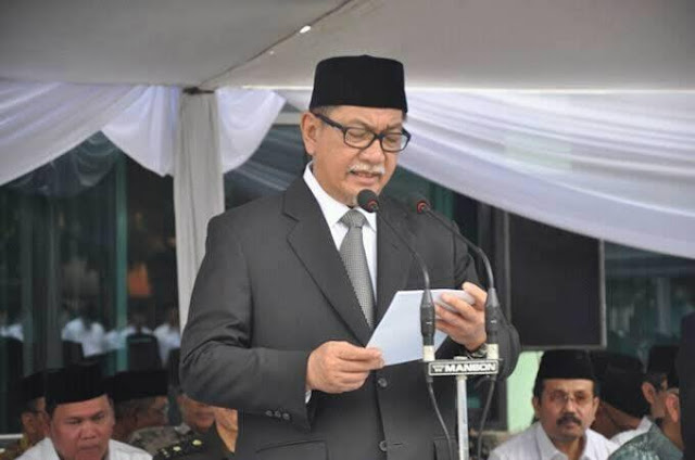 Aksi dan Orasi H. DEDDY MIZWAR Dalam Apel Akbar Ummat Islam JABAR