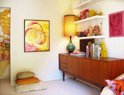 Above) Jon's 60's Retro Bedroom ( Via Apartment Therapy ) I Am So