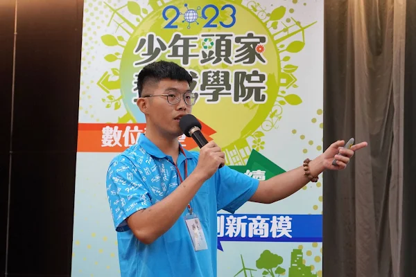 ▲晨光幼兒園主任洪勝全分享到大葉大學參加少年頭家的心得。（大葉大學提供）