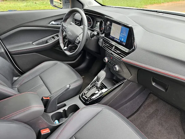 Chevrolet Montana RS 2024 - interior