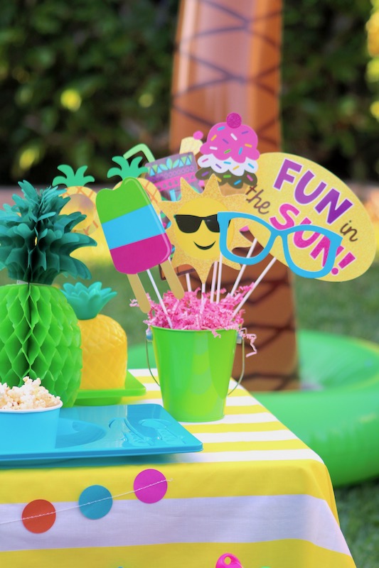 LAURA'S little PARTY: How to throw an EPIC Summer Party for kids