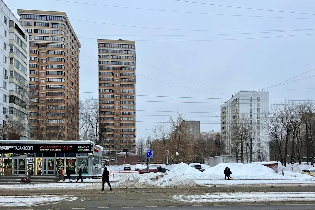 Первомайская улица, жилой комплекс «Дуэт»