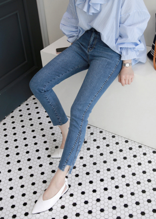  Cutout Hem Skinny Jeans