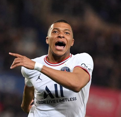 Kylian Mbappé age, girlfriend, height, weight, wiki, wife, how old, family, son, parents, net worth, family, mother, birthday, born, father