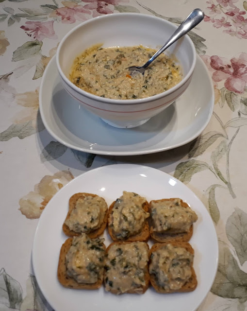 fish and seaweed dip