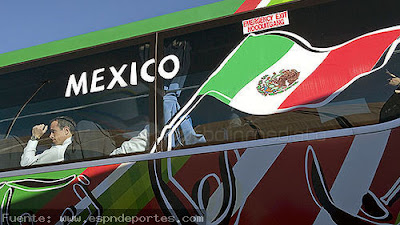 fotos de la llegada de la seleccion de mexico a sudafrica 2010