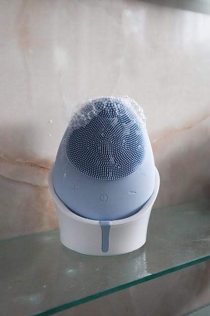 3 reasons to use a cleansing brush for a radiant skin