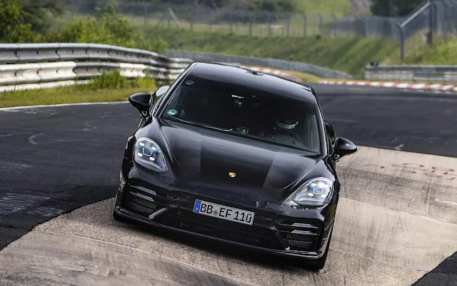 Novo Panamera supera o Mercedes GT 63S em Nürburgring