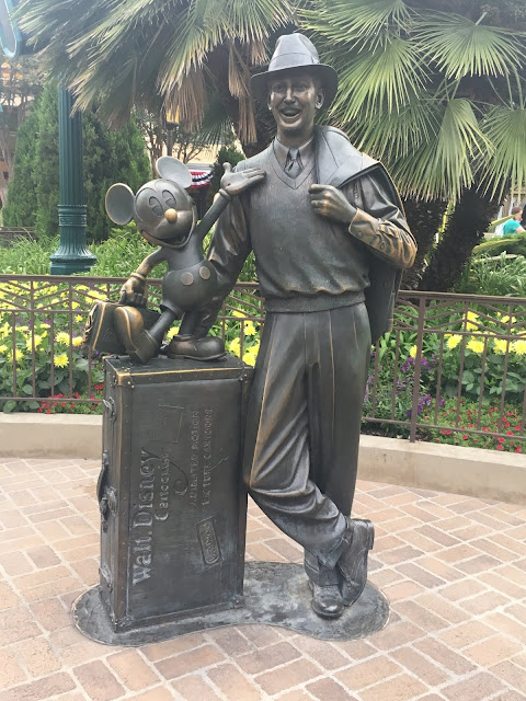 Storytellers Statue Disney California Adventure