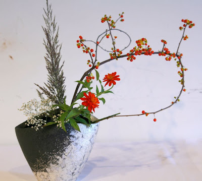 Pictures from an Exhibition, Ikebana, Royal Botanical Garden - September 2012 :: All Pretty Things