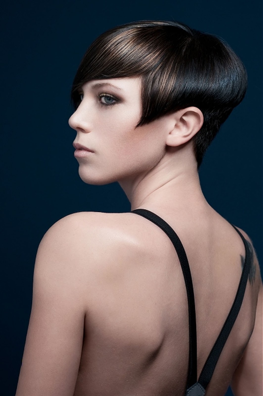 Long Haircuts With Bangs 2012 Women-Hairstyle-of-Short-Hairstyle-with-Long-Bangs.